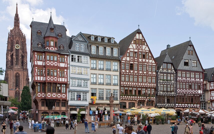 Fachwerkhäuser Römerberg Frankfurt Sehenswürdigkeit Historische Fachwerkhäuser am Römerberg Frankfurt
